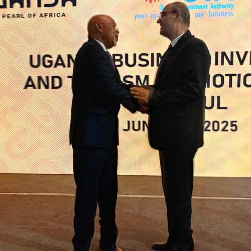 Uganda Dışişleri Bakanı Jeje Odongo ve S. V. Kenan UÇAK