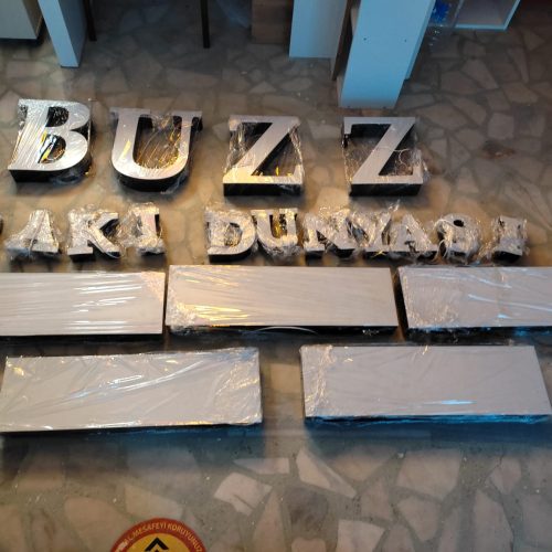 buzz1