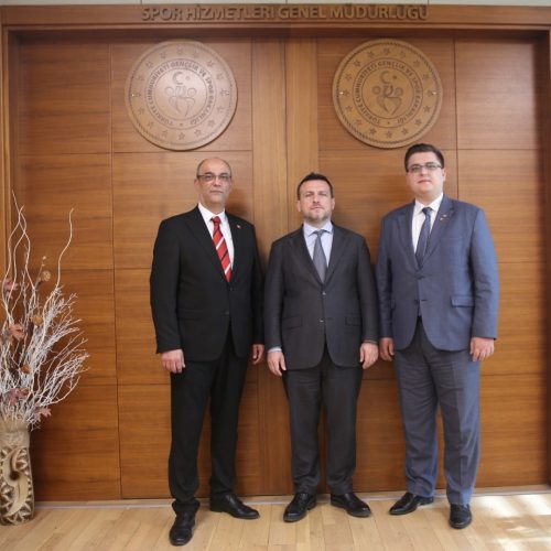 T.C Gençlik ve Spor Bakanlığı Spor Hizmetleri Genel Müdürü Sn: Prof. Dr Veli Ozan ÇAKIR Beyefendiyi makamında ziyaret ettik